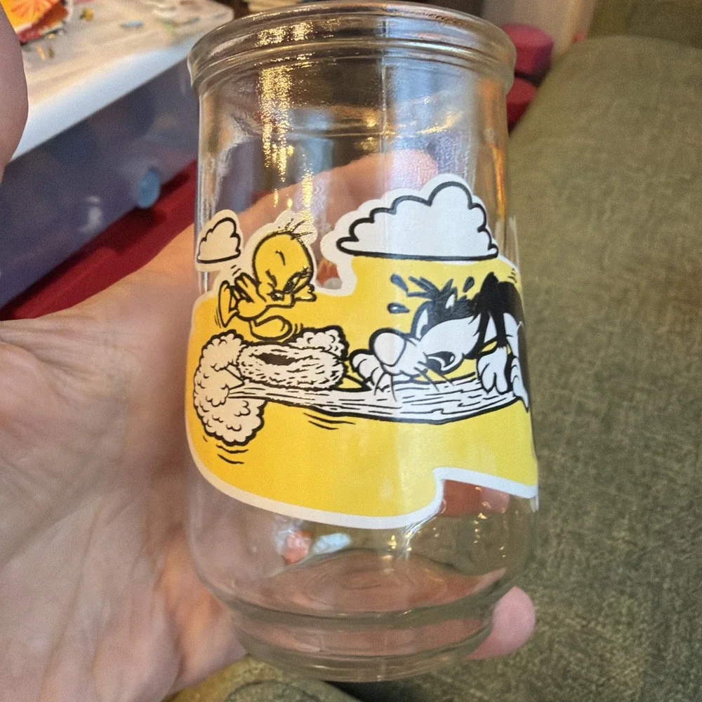 Welch's Looney Tunes Special Edition Jelly Glasses Lot of 3 Tweety Sylvester